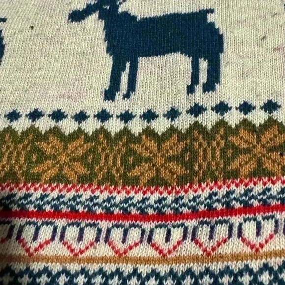 Vogue of Eden Women's Baggy Reindeer Sweater large - Picture 7 of 8